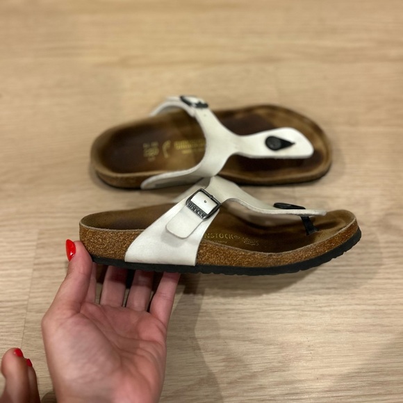 Birkenstock Other - Birkenstock - Gizeh Sandals - size 34